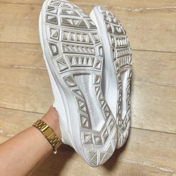 APL techloom bliss in size US women’s 7 worn once - Picture 4 of 5